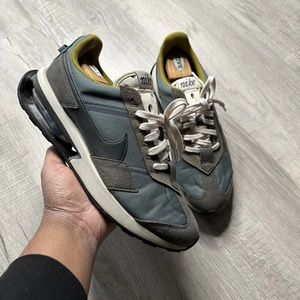 Air max pre day Hasta/Anthracite/Iron size 10.5